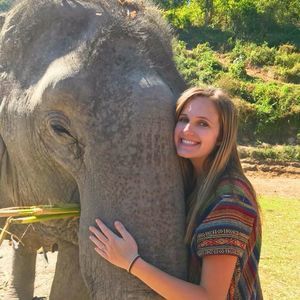 Meet your Posher, Brittney